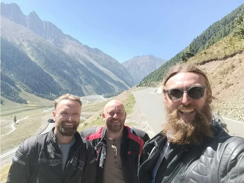 all smiles stu adam and james pose for a selfie